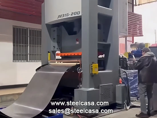 High Speed Gantry 200ton Punch Press for Perforation 